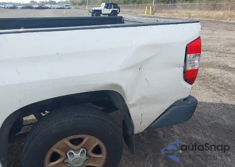 2016 Toyota Tundra Sr 4.6L V8 z USA, uszkodzony, nr VIN 5TFUM5F19GX065725